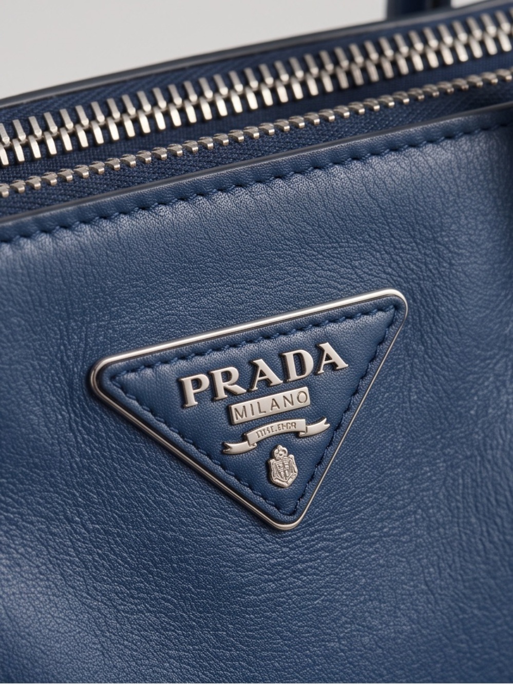 Prada NAVY CITY TWIN ZIPPER Blue and Black Leather - Picture 3 of 16